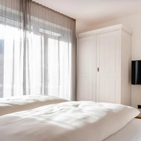 Chalet 62 아파트 *