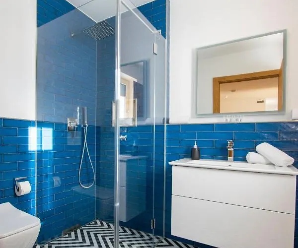 Apartment Chalet 62 *