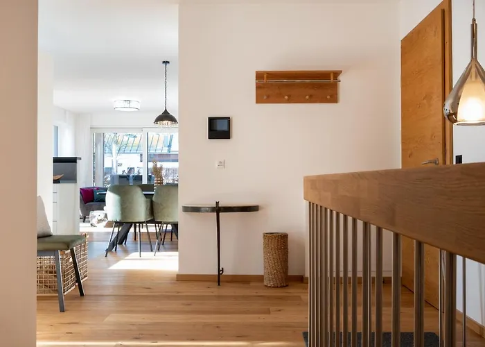 Apartment Chalet 62 *